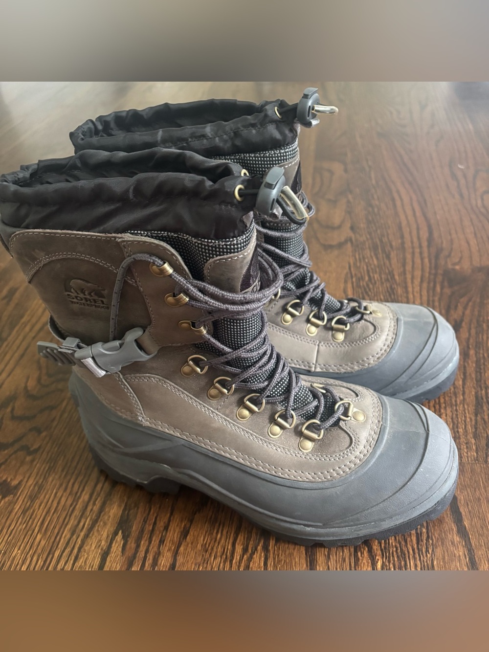 Sorel Conquest Waterproof Insulated Winter Boots Men's Size 10 Brown Leather EUC